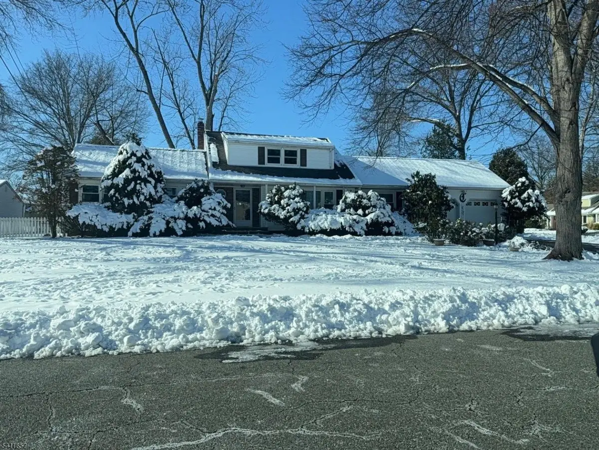 2 Peach Tree Ct, Parsippany, NJ 07054 - #1