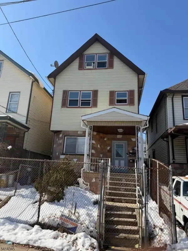 832 Parker St, Newark City, NJ 07104