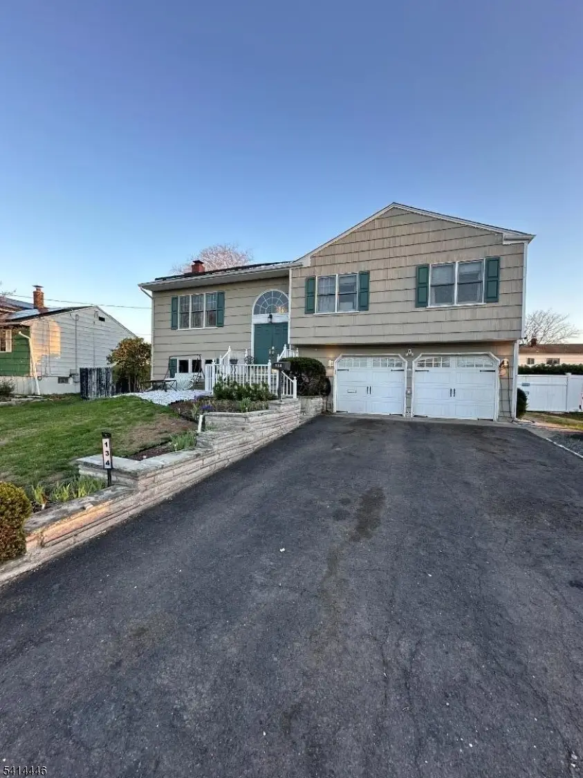 134 Benart Pl, Middlesex, NJ 08846 - #1