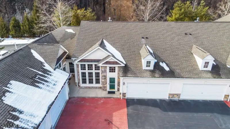 7 Graphite Dr, Woodland Park, NJ 07424 - #3