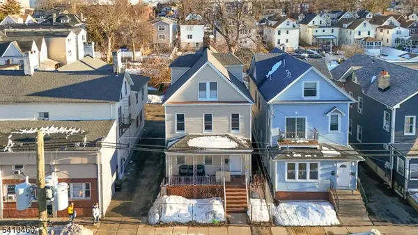 108-110 Orchard St, Elizabeth City, NJ 07208