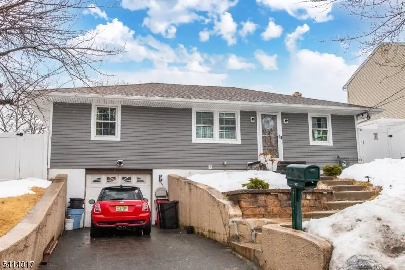 127 Dukes Rd, Rahway, NJ 07065 - #2