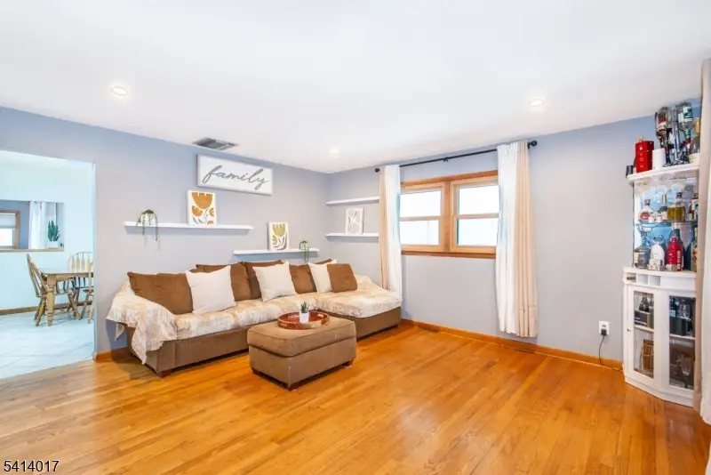 127 Dukes Rd, Rahway, NJ 07065 - #3