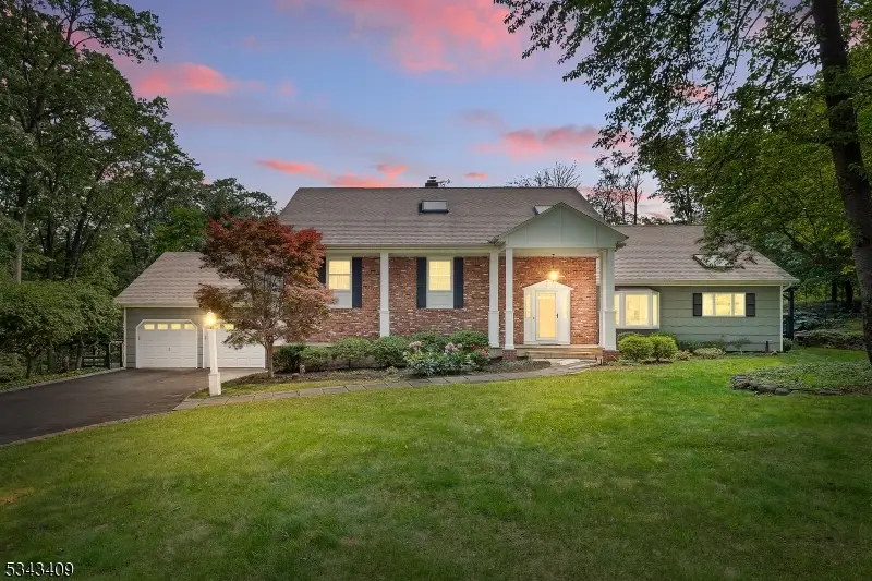 149 Knollwood Dr, Watchung, NJ 07069 - #1