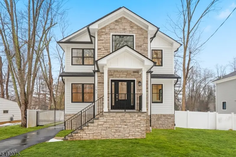 157 Pearl St, Berkeley Heights, NJ 07922 - #1