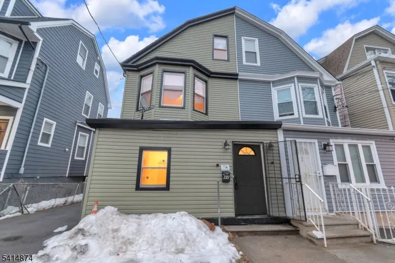 44 Stuyvesant Ave, Newark, NJ 07106 - #2
