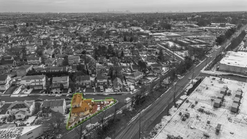 28 Butler St, Clifton, NJ 07011 - #3