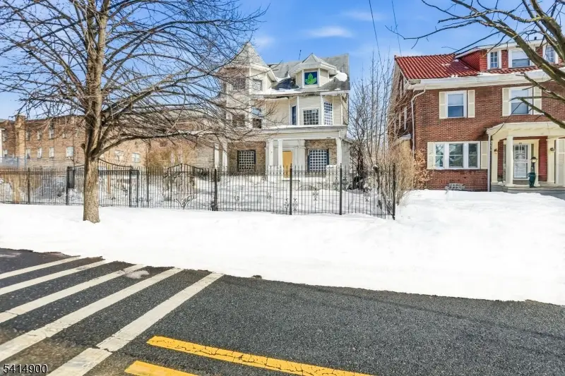 16 Ingraham Pl, Newark, NJ 07108 - #1