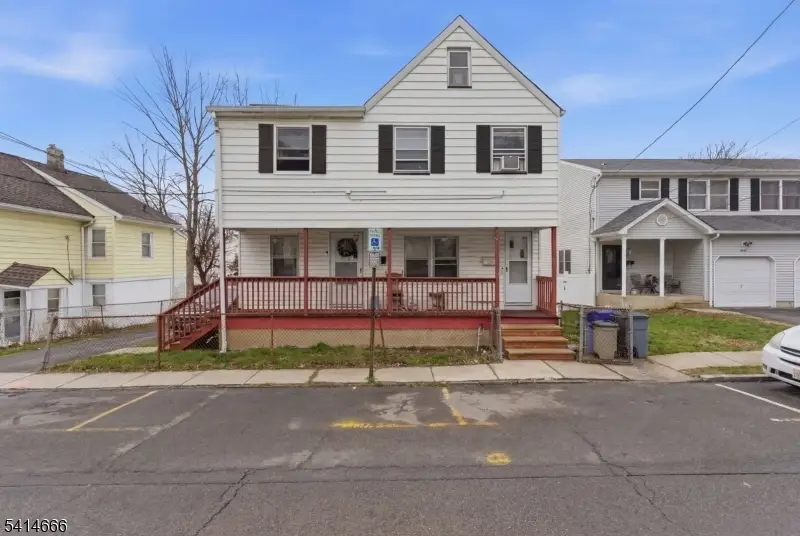 302 Oswald Pl, Vauxhall, NJ 07088 - #1