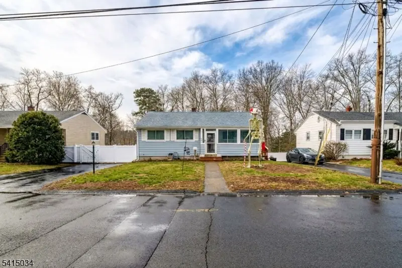 196 Albert Ave, Milltown, NJ 08850 - #1