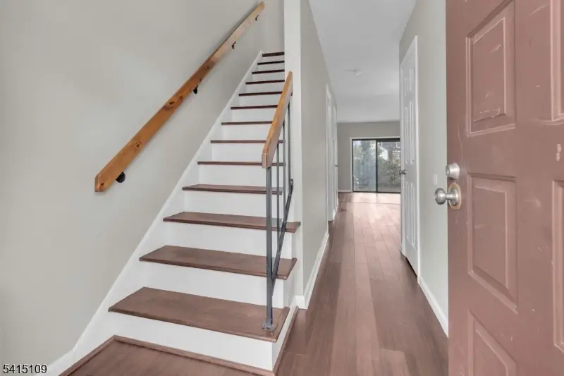 17-D Loeser Ave #D, Somerville, NJ 08876 - #3