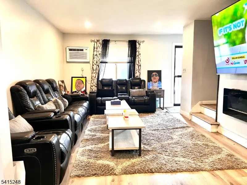 27 Melmore Gdns, East Orange, NJ 07017 - #1