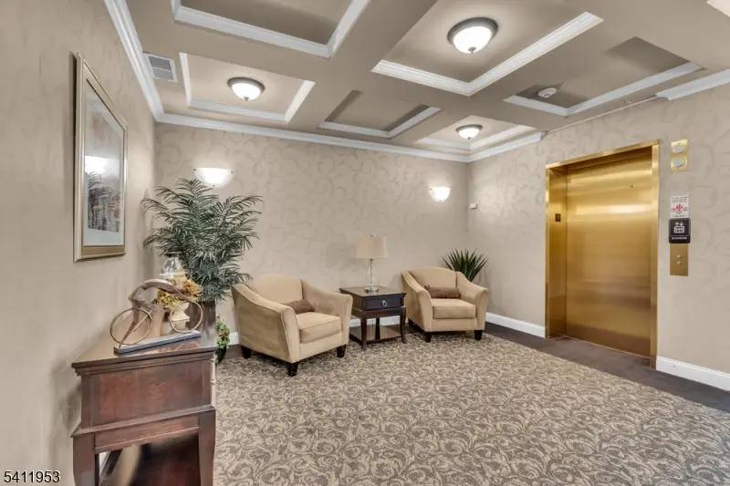 1103 Enclave Cir #1103, Franklin, NJ 08873 - #2