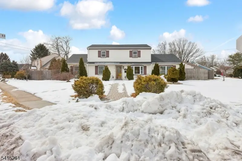 32 Glenville Rd, Edison, NJ 08817 - #1