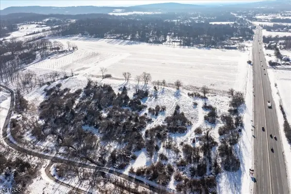 63 & 65 Valley Crest Rd, Clinton Twp., NJ 08833