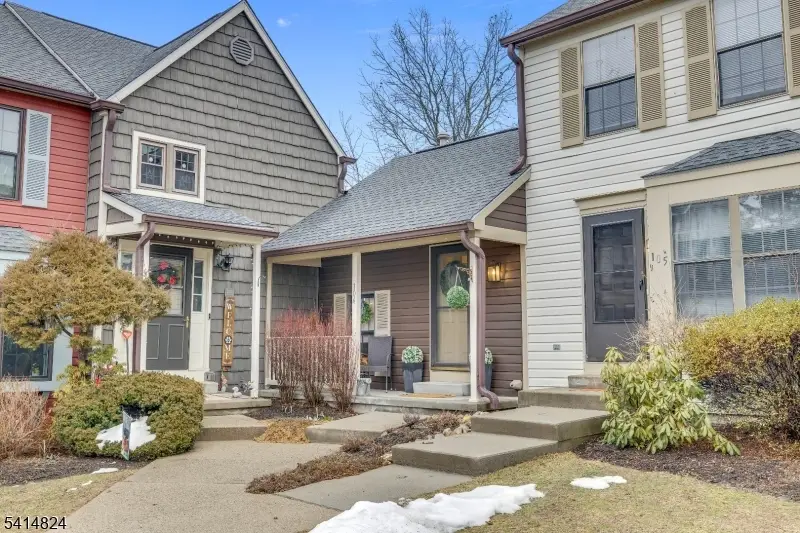 104 Wood Duck Ct, Allamuchy, NJ 07840 - #2