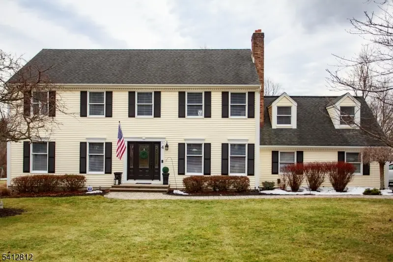 4 Victoria Dr, Flanders, NJ 07836 - #1