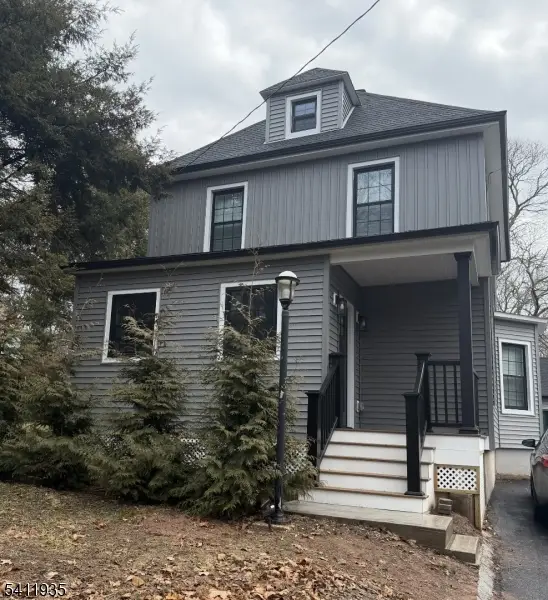 64 Hillcrest Rd, Watchung Boro, NJ 07069