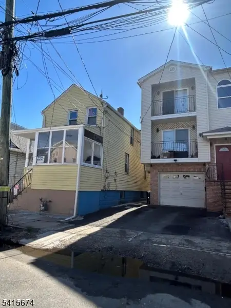 218 Geneva St, Elizabethport, NJ 07206 - #1