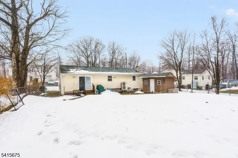 9 Temple Trl, Hopatcong, NJ 07843 - #3