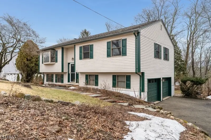 21 Slope Dr, Beattystown, NJ 07840 - #2