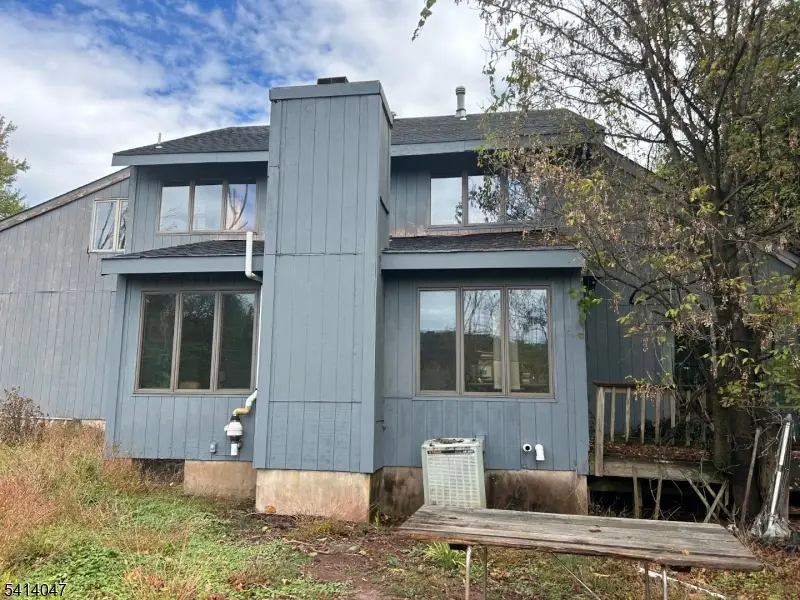 6 Firethorn Dr, Holland, NJ 08848 - #2