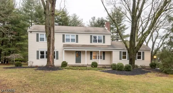 6 Betsy Ross Ct, Montgomery Twp., NJ 08558