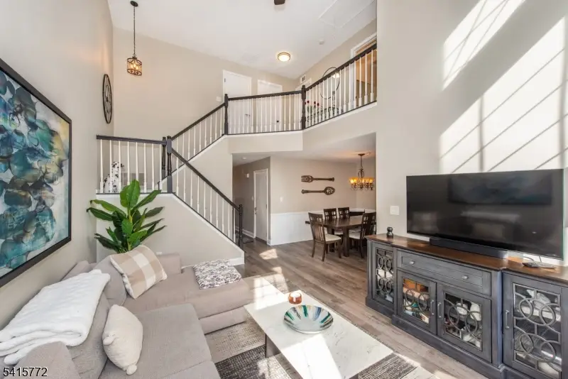 4607 Patterson St, Bradley Gardens, NJ 08807 - #3