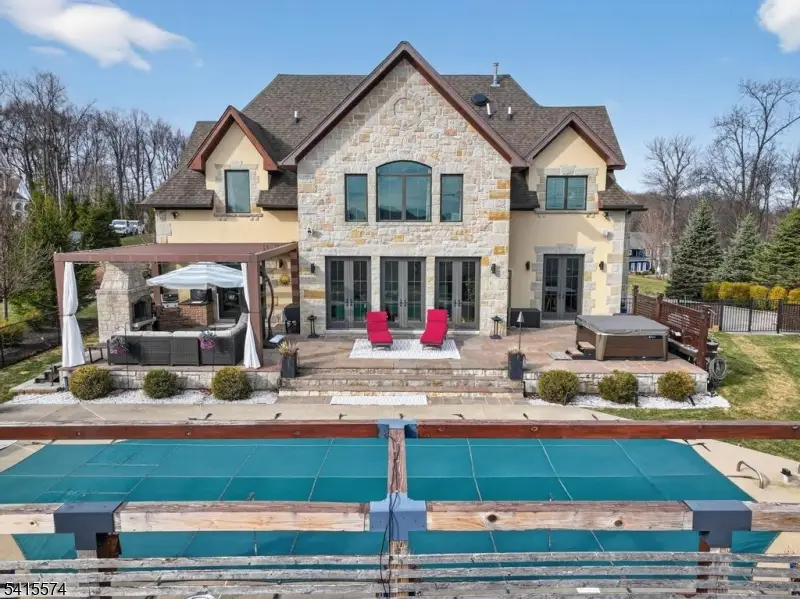 9 Catalina Dr, Lake Mohawk, NJ 07871 - #3