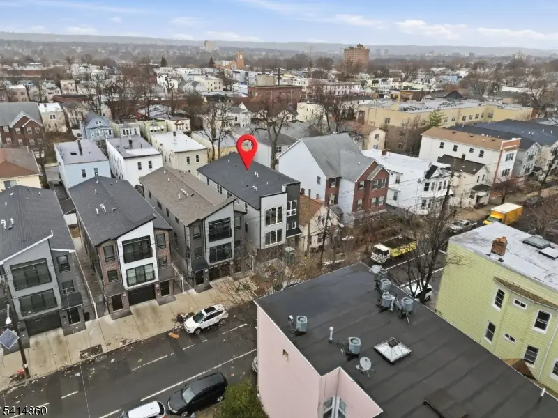 589 S 18th St, Newark, NJ 07103 - #2