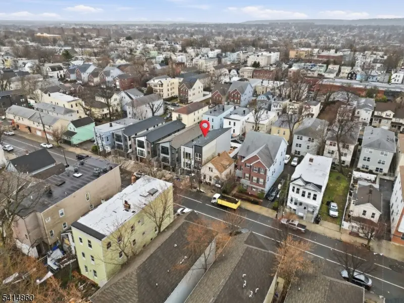 589 S 18th St, Newark, NJ 07103 - #3