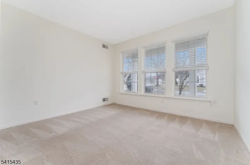 2 Homestead Ct, Brookfield, NJ 07823 - #3