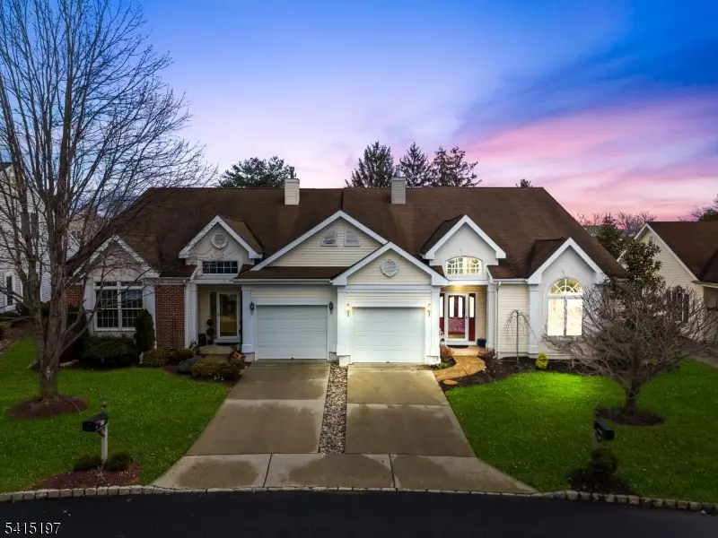 27 Chandler Ct, Monroe, NJ 08831 - #1