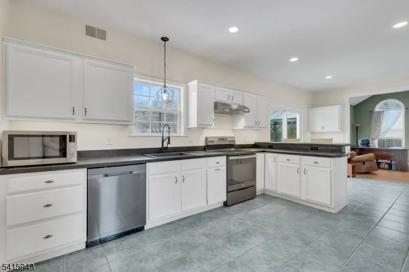 81 Ridge Rd, Independence, NJ 07840 - #3