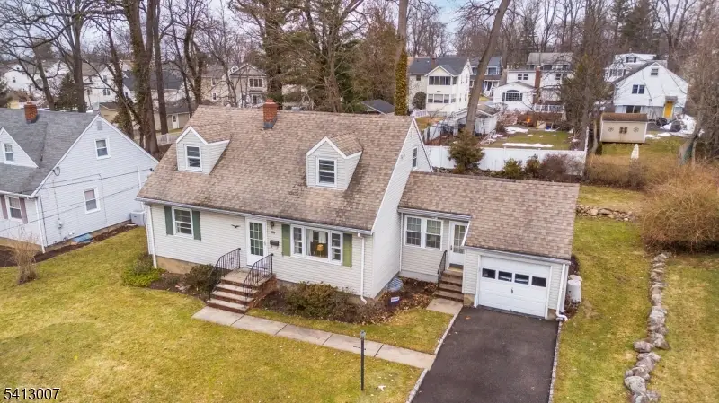 33 Laurel Place, West Caldwell, NJ 07006 - #2