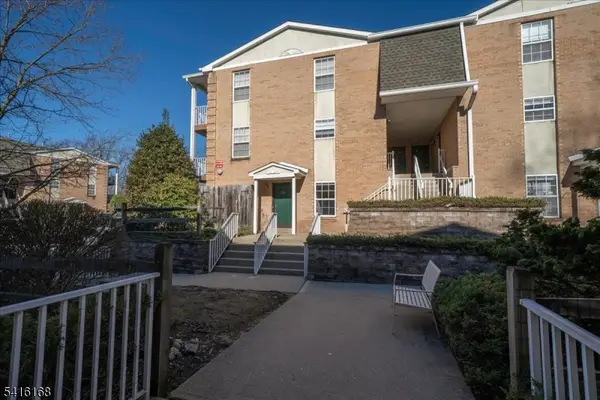 231 Vista Dr #231, Hanover Twp., NJ 07927