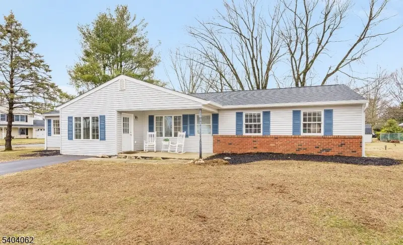 242 Powderhorn Drive, Lopatcong, NJ 08865 - #2