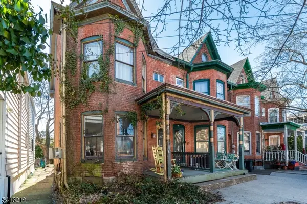 69 York St, Lambertville City, NJ 08530