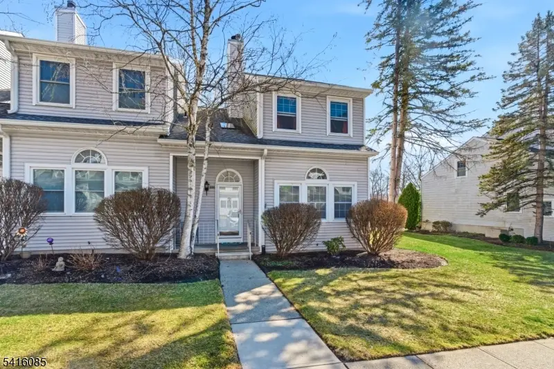 335 Carnegie Ct, Independence, NJ 07840 - #1