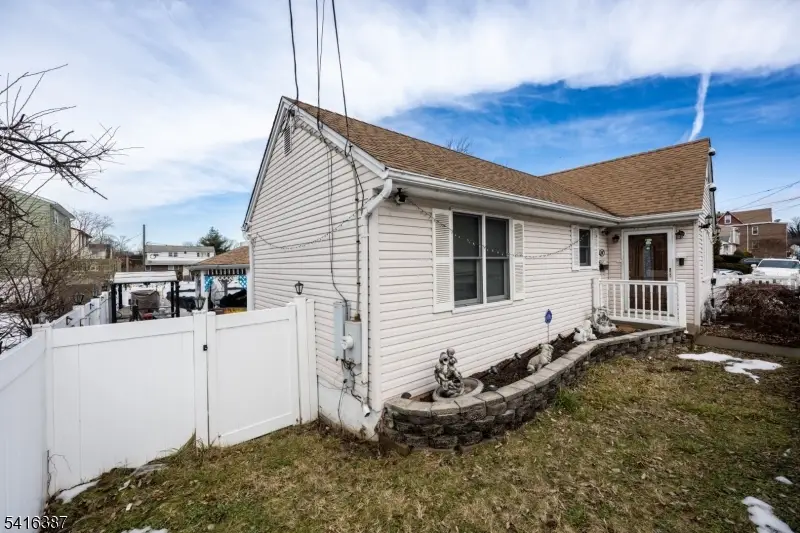 52 Mount Pleasant Ave, Woodland Park, NJ 07424 - #3