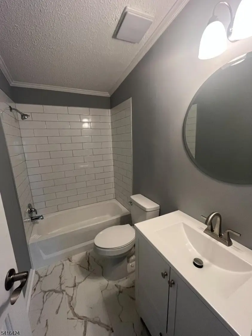 5 Caroline Drive, White, NJ 07823 - #3