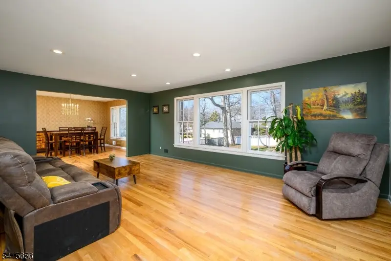 3 Sylvan Ct, Livingston, NJ 07039 - #3