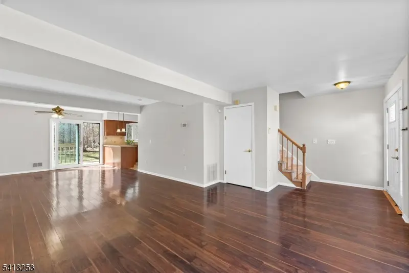 395 Mohegan Cir, Andover, NJ 07848 - #2