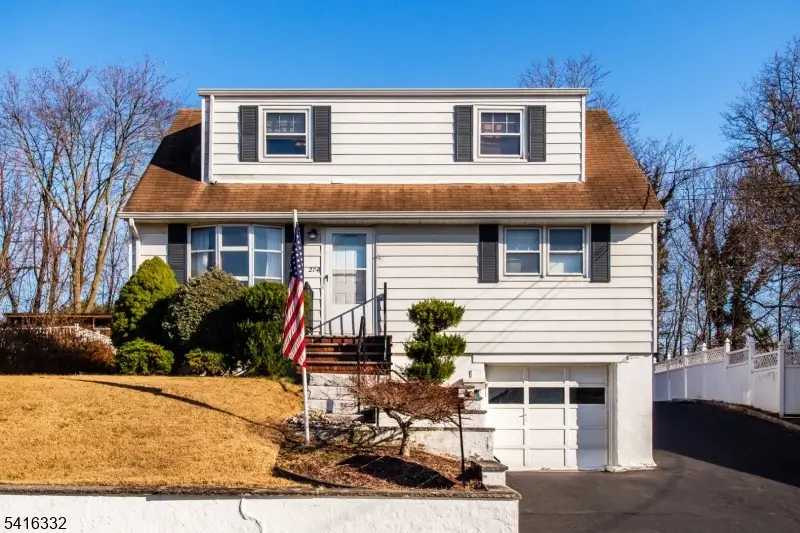 274 Dewey Ave, Totowa, NJ 07512 - #1