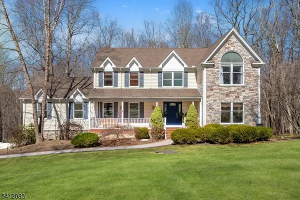 49 Heritage Ct, Randolph Twp., NJ 07869