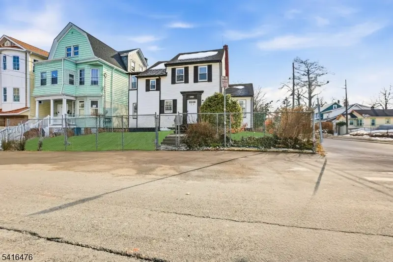 72 Lindsley Ave, Newark, NJ 07106 - #2