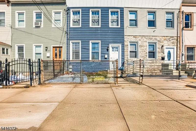 138 Broadway, Jersey City, NJ 07306 - #1