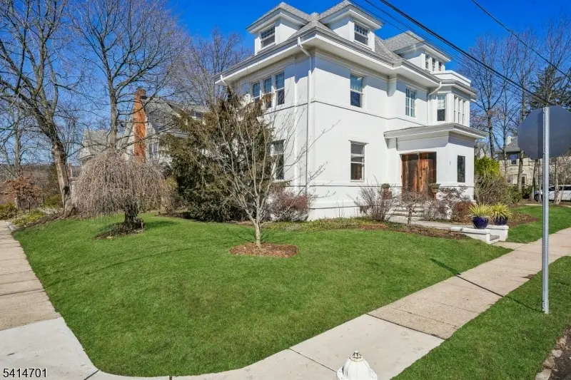 9 Osborne Ter, Maplewood, NJ 07040 - #1