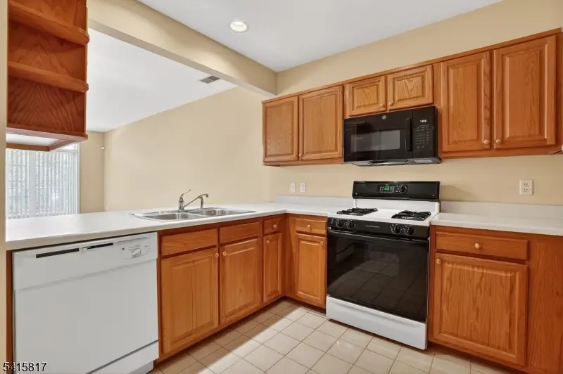 1209 Johnson Dr, Rockaway, NJ 07866 - #3