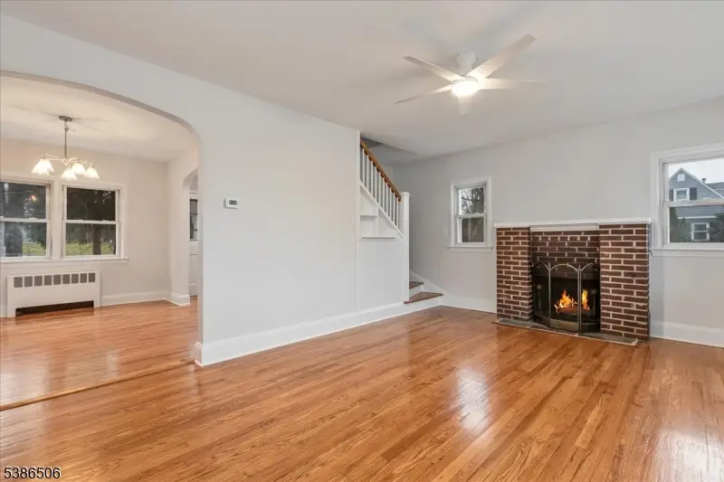 265 Hickory Ave, Garwood, NJ 07027 - #2